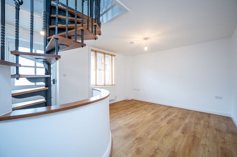 Sitting / Dining Room- click for photo gallery